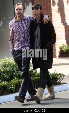 Giovanni Ribisi and his wife Mariah O'Brien out and about Christmas shopping Los Angeles, California - 23.12.09 Agent 47/ Stock Photo