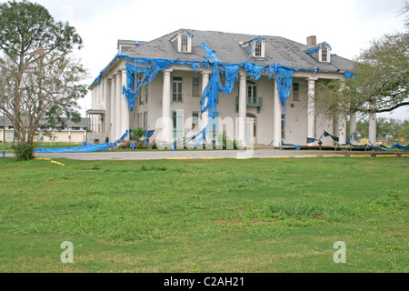 Hurricane Katrina damaged building abandoned New Orleans Louisiana Stock Photo