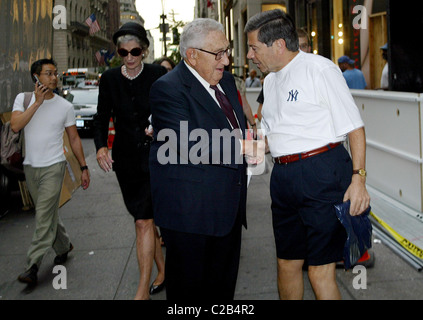 Henry Kissinger, Nancy Kissinger The funeral of Brooke Astor at St. Thomas Church in Manhattan. The philanthropist and Stock Photo