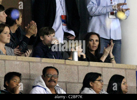 VICTORIA BECKHAM BROOKLYN BECKHAM ROMEO BECKHAM CELEBS AT LA GALAXY V PHILADELPHIA UNION MLS FOOTBALL MATCH CARSON LOS ANGEL Stock Photo