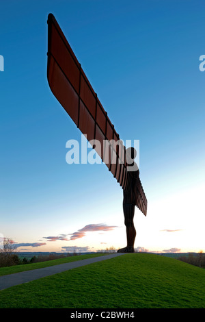 Evening light at Anthony Gormley's Angel of the North in Gateshead, Tyne and Wear Stock Photo