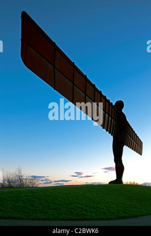 Evening light at Anthony Gormley's Angel of the North in Gateshead, Tyne and Wear Stock Photo