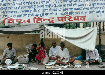 People living on street, New Delhi, India Stock Photo