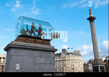 A 1:30 scale replica of HMS Victory, in a huge acrylic bottle, in Trafalgar Square by artist  Yinka Shonibare Stock Photo