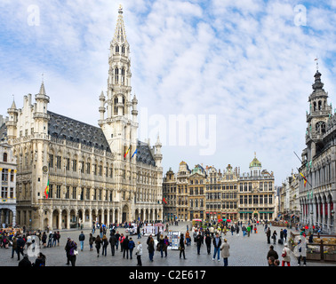 The Grand Place(Main Square) with the Hotel de Ville(Town Hall) to the left, Brussels, Belgium Stock Photo