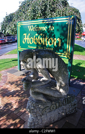 'Welcome to Hobbiton' sign, Broadway, Matamata, Waikato Region, North Island, New Zealand Stock Photo