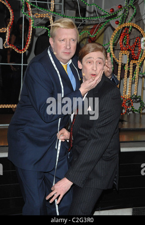 The Fast Show crew Mark Williams and Paul Whitehouse Switching on the Christmas lights at Stella McCartney's shop London, Stock Photo