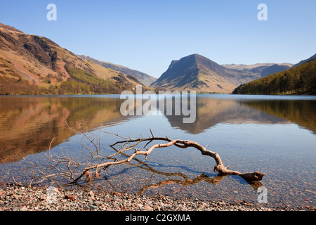 Scenic view to Fleetwith Pike mountain reflected in Buttermere Lake in the English Lake District National Park, Buttermere Cumbria England UK Britain Stock Photo