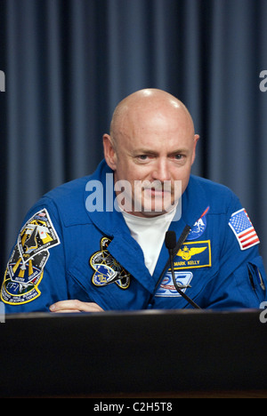 STS-134 Commander Mark Kelly Stock Photo