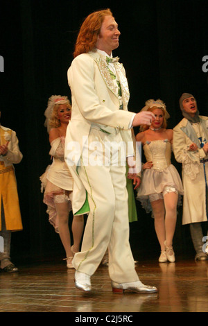 Clay Aiken Clay Aiken & Hannah Waddingham make their Broadway debuts in ...