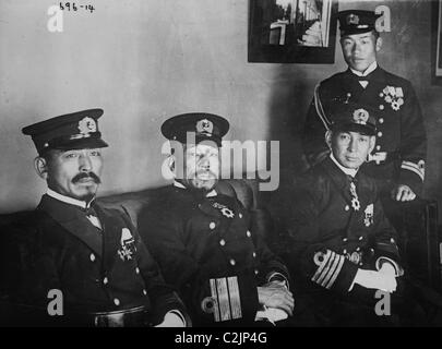 Japanese Naval officers: Capt. G. Ishii, Adm. Ijichi, Flag Lieut. Shimomure, and Capt. T. Sato Stock Photo