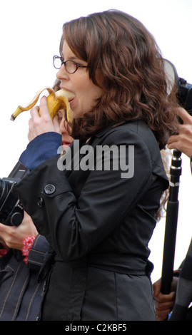 Tina Fey '30 Rock' being filmed at The Rockafeller Plaza New York City, USA - 15.03.08 Patricia Schlein/ Stock Photo