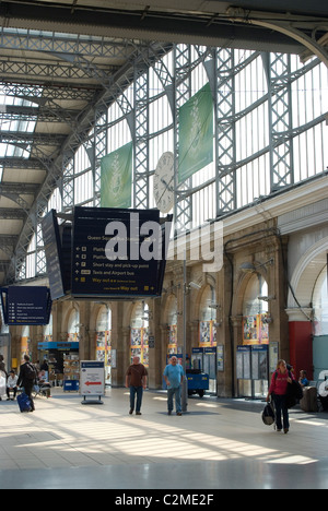 Lime Street Railway Station, Liverpool, Merseyside, England Stock Photo