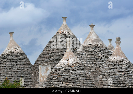 Locorotondo. Puglia. Italy. Trullo in the countryside between Locorotondo and Alberobello. Stock Photo