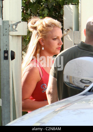 Britney Spears leaving a hair salon Los Angeles, California - 17.04.08 Michael Wright/ Stock Photo
