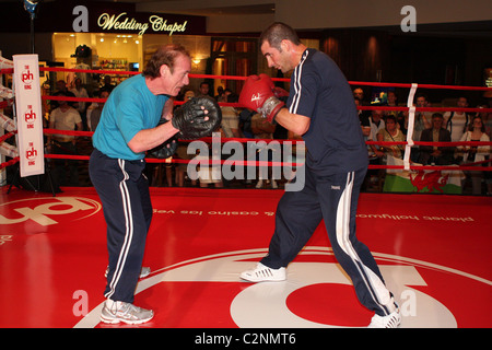 Joe Calzaghe and his father/trainer Enzo Calzaghe Welsh boxer Joe Calzaghe had a media day and worked out for his fans and Stock Photo