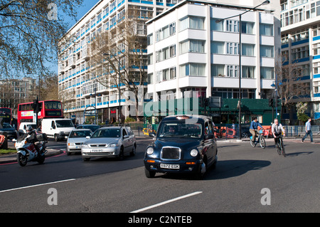 Cyclists, Elephant and Castle northern roundabout ...