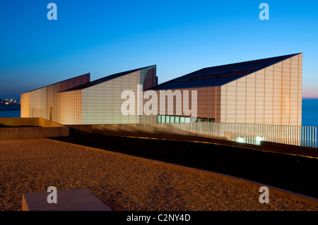 Turner Contemporary gallery exterior at night Stock Photo