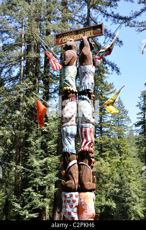 Confusion Hill - Northern California tourist attraction - totem poles, Redwoods National Park Stock Photo