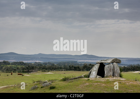 Anta do Tapadåo, a Neolithic dolmen (burial chamber) near Aldeia da Mata in Alentejo region of Portugal Stock Photo