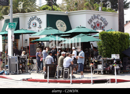 Atmosphere The cast of HBO's 'Entourage' filming a scene at the Urth Cafe on Melrose Avenue in West Hollywood Los Angeles, Stock Photo