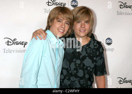 Cole Sprouse and Dylan Sprouse arriving at the ABC TCA Summer 08 Party Disney and ABC's TCA - All Star Party at The Beverly Stock Photo