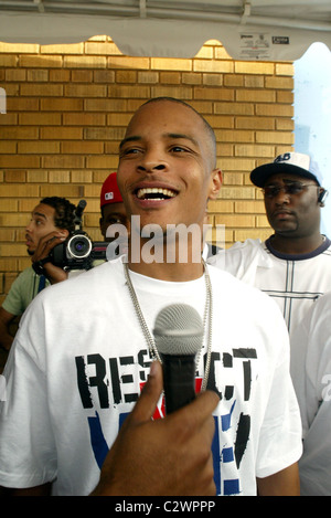 T.I. supports the Reverend Yearwood of the Hip Hop Caucus to launch a voter registration campaign called 'Respect My Vote' Stock Photo