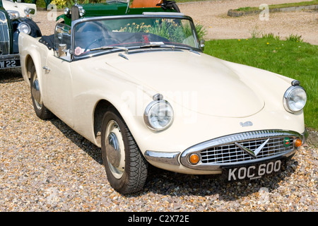 de Havilland Aircraft Heritage Centre Museum , Morris Cars Day , 1961 white Daimler SP 250 Dart 2dr 2.5l drop head convertible Stock Photo