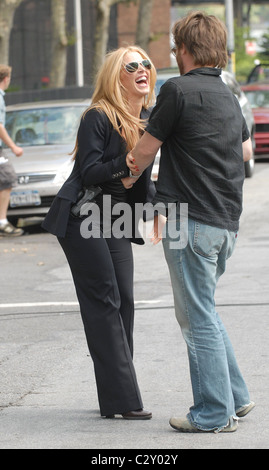 Poppy Montgomery on the set for 'Without A Trace' filming in Manhattan New York City, USA - 08.08.08 Patricia Schlein/ Stock Photo