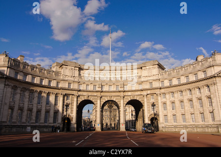 Admiralty Arch stands at the end of the Mall, London Stock Photo