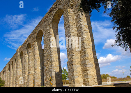 Água de Prata Aqueduct, Évora( UNESCO World Heritage Site). Alentejo, Portugal Stock Photo