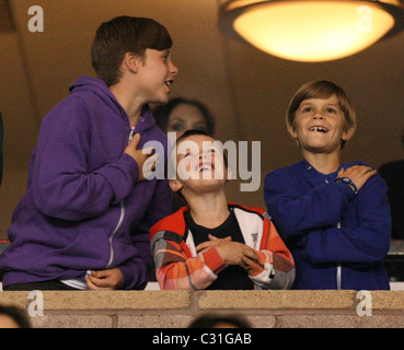 BROOKLYN BECKHAM VICTORIA BECKHAM CRUZ BECKHAM ROMEO BECKHAM CELEBS AT LA GALAXY V PORTLAND TIMBERS CARSON LOS ANGELES CALI Stock Photo