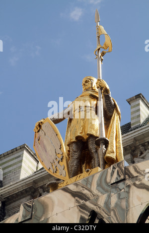 UK. EXTERIOR OF REFURBISHED SAVOY HOTEL IN THE LONDON STRAND Stock Photo