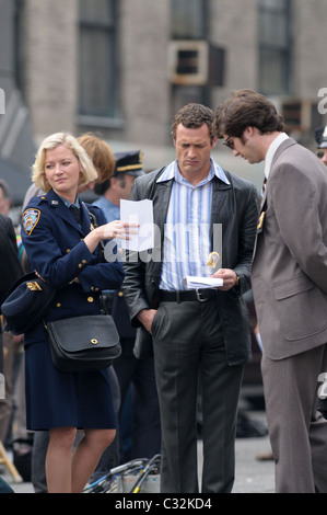 Gretchen Mol and Jason O'Mara on the set of 'Life On Mars' filming at Coler-Goldwater Hospital on Roosevelt Island New York Stock Photo