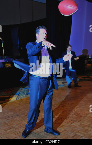 Hall of Fame Quaterback Dan Marino tosses a football 'Bubbles and Bones' charity event  Hollywood, Florida - 17.10.08 Stock Photo