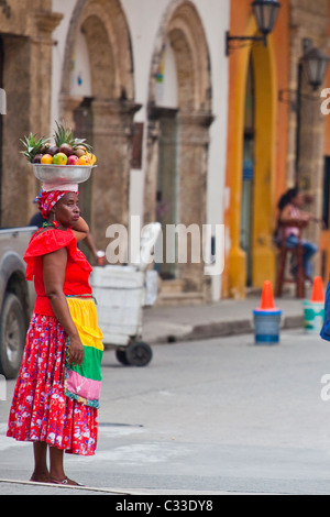 Fruit lady, old town, Cartagena, Colombia Stock Photo