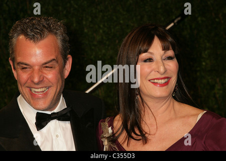 Danny Huston and Anjelica Huston The 81st Annual Academy Awards (Oscars) - Vanity Fair Party Hollywood, California - 22.02.09 Stock Photo