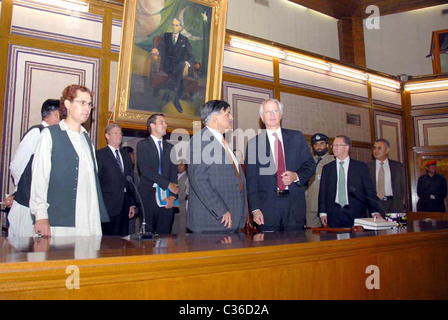 US Ambassador, Cameron Munter visits the Balochistan Assembly building in Quetta on Thursday, April 28, 2011. Stock Photo