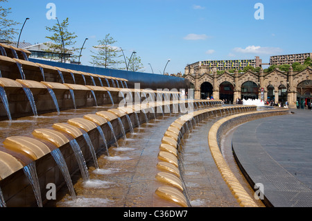 Water feature and fountains in front of Sheffield railway station Stock Photo