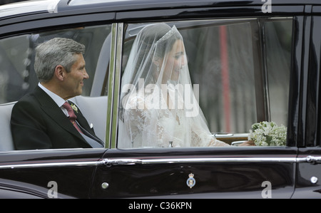 The Wedding of Prince William and Catherine Middleton. 29th April 2011. Kate Middleton arrives at Westminster Abbey, Stock Photo