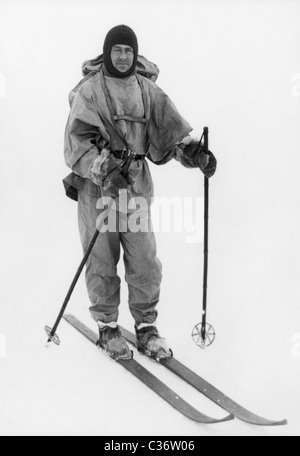 Vintage photo circa October 1911 of British Royal Navy officer and polar explorer Captain Robert Falcon Scott (1868 - 1912). Stock Photo