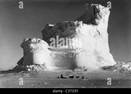Vintage photo of the 'Castle Berg', an iceberg in Antarctica, taken in 1911 during Robert Falcon Scott's Terra Nova Expedition. Stock Photo
