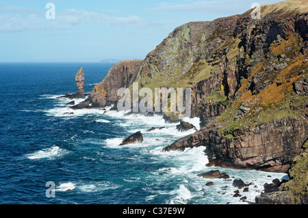 View to the sea-stack of the Old Man of Stoer, Stoer Peninsula, Assynt, Sutherland, Highland, Scotland, UK. Stock Photo