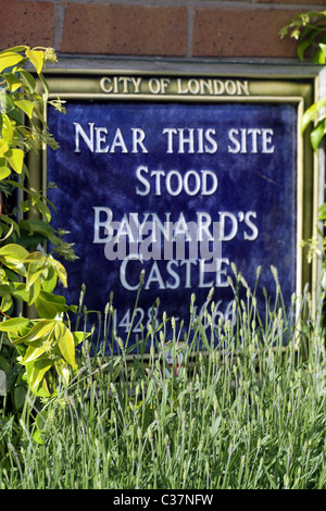 SITE OF THE MEDIEVAL BAYNARD'S CASTLE BY THE RIVER THAMES IN LONDON Stock Photo