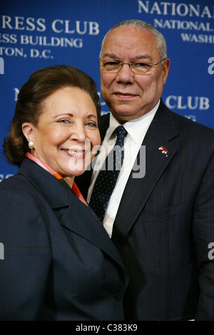 Alma Powell and Colin Powell Alma Powell, Chair, Board of Director, America's Promise addresses a luncheon at ther National Stock Photo