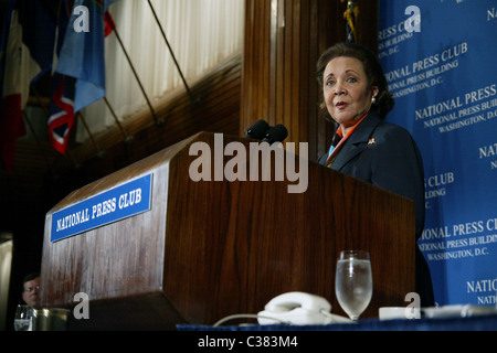Alma Powell, Chair, Board of Director, America's Promise addresses a luncheon at ther National Press Club and talks about the Stock Photo