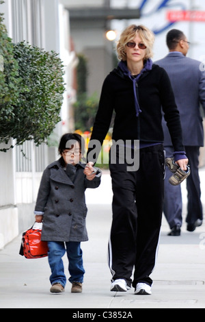 meg-ryan-drops-off-her-adopted