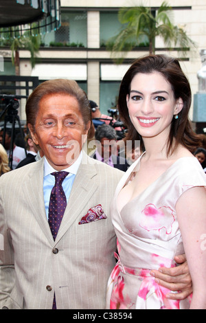 Valentino Garavani and Anne Hathaway Rodeo Drive Walk of Style Induction Ceremony for Valentino Beverly Hills, California - Stock Photo