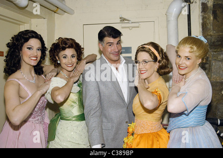 Mad Men' star Bryan Batt  meets the cast (Victoria Matlock, Beth Malone, Misty Cotton and Bets Malone) of the smash hit Stock Photo