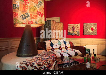 Antiques shop, Michel Biehn, Isle sur la Sourge, Provence-Alpes-Côte d'Azur, France, Europe Stock Photo